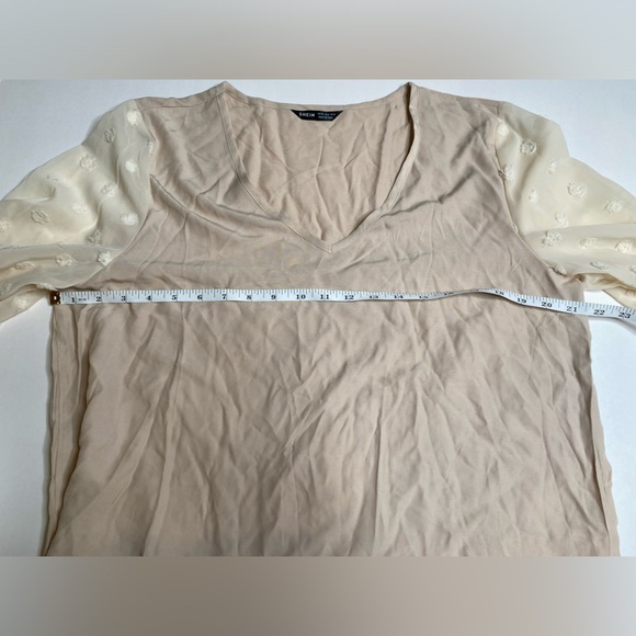 Cream tan sheer blouse white polkadot sleeves size XL womens NEW - Picture 2 of 8